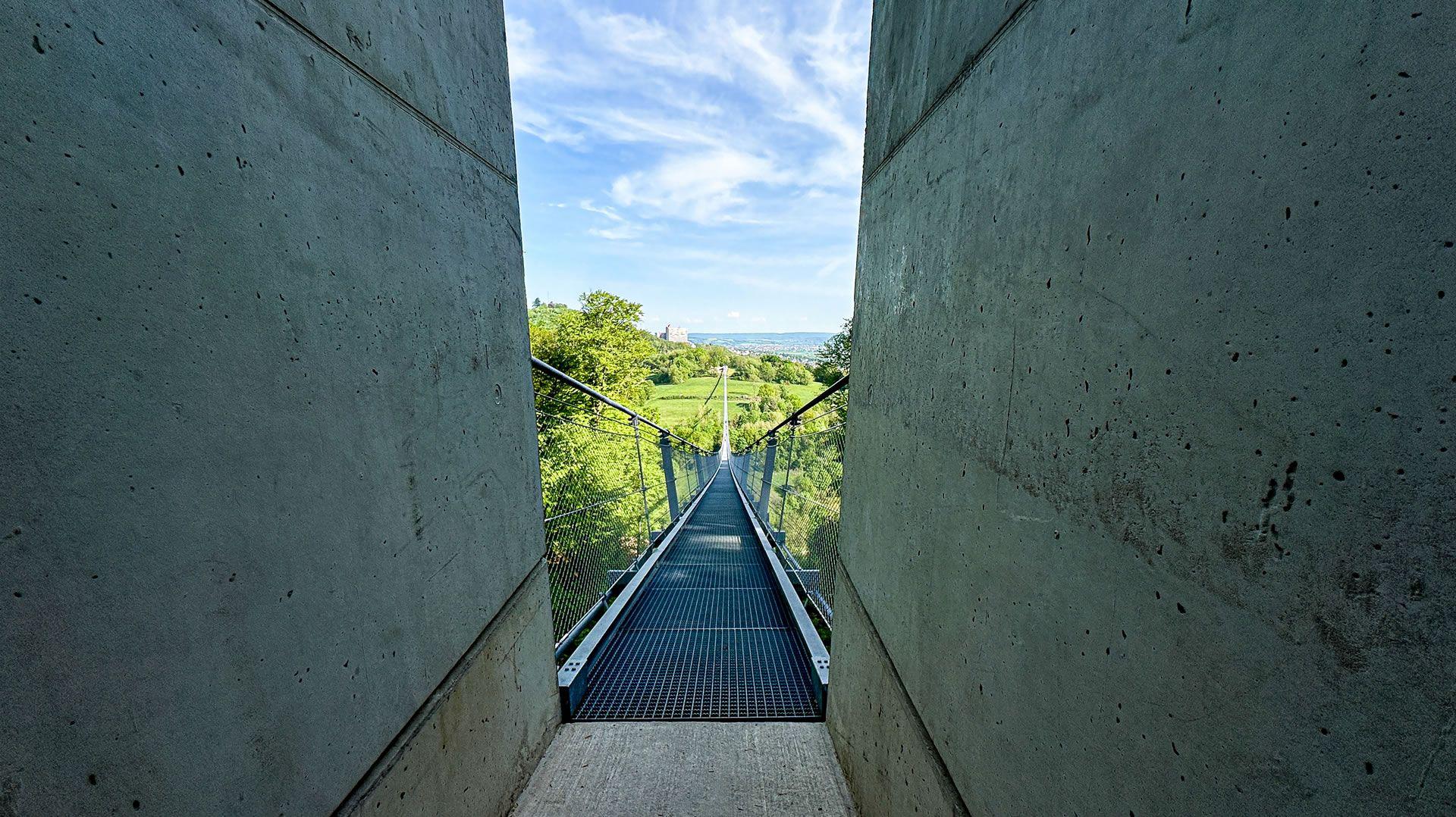 Highwalk Hängebrücke im Fuldatal bei Rotenburg